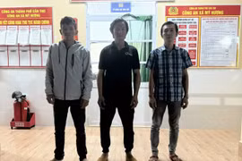 Bắt quả tang 3 đối tượng 'đập đá' tại nhà riêng ở Cần Thơ