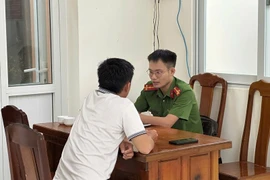 Công an Lâm Đồng giúp người phụ nữ đi lạc 120km trở về nhà an toàn