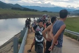 Lao ra cứu em, hai anh em ruột đuối nước thương tâm