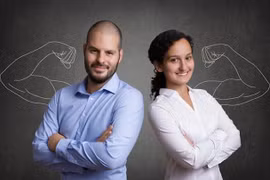 Vợ chồng khởi nghiệp cùng nhau, cơ hội hay thử thách?