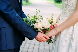 Có nên yêu nhanh, cưới sớm?