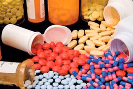 Nguy cơ âm thầm từ thói quen uống thuốc giảm đau