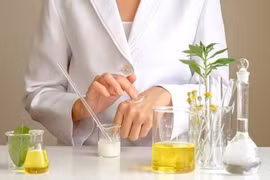 Dược mỹ phẩm là mỹ phẩm hay thuốc?