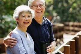 Tuổi xế chiều, trái tim vẫn có thể rung động