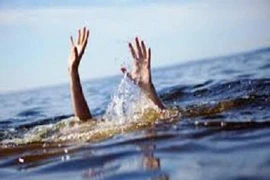 Phản ứng khẩn cấp khi gặp người đuối nước