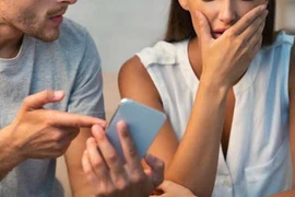 Ngoại tình để tìm cảm giác được lắng nghe