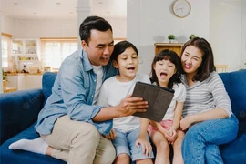 Đồng hành cùng con trong hành trình nhận thức giới tính