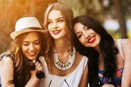 Khi buồn, hãy thử 7 điều nhỏ này để thấy lòng nhẹ hơn