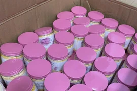 Viêm da, bong tróc vì dùng mỹ phẩm online