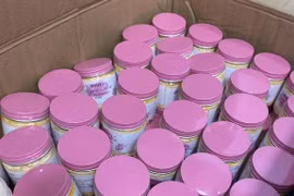 Viêm da, bong tróc vì dùng mỹ phẩm online