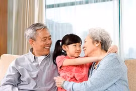 Xa con để kiếm sống, giữ sợi dây yêu thương thế nào?