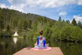 Nghệ thuật sống an nhiên khi ở một mình