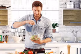 Đàn ông vào bếp có gì sai?