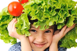 Làm sao để bé thích ăn rau?