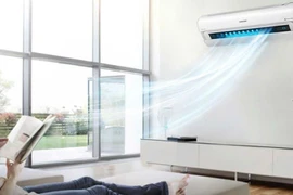 Ngủ phòng điều hòa kín, lưu ý gì tránh hại sức khỏe?