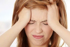 Đau đầu kéo dài, dấu hiệu cảnh báo bệnh lý nguy hiểm