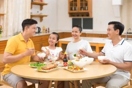 Hạnh phúc gia đình bắt đầu từ mâm cơm chung