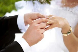 Kiểm tra sức khỏe, tiêm ngừa cần thiết trước khi cưới