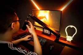 Làm việc ca đêm nguy cơ rối loạn nội tiết và sức khỏe lâu dài