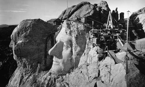 Ảnh độc: 10 biểu tượng nổi tiếng TG được xây thế nào? 