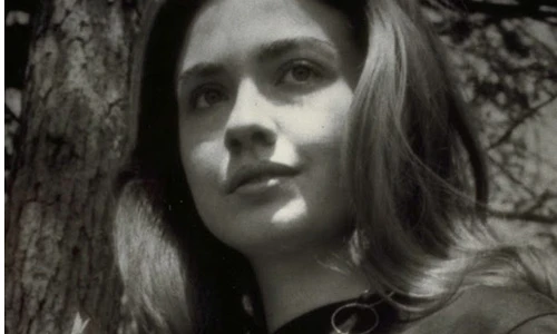 Ngắm nhan sắc thời thanh xuân của bà Hillary Clinton 