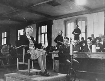 Ghê sợ 10 “mỹ nhân khát máu” của Hitler (1)