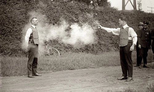 Ảnh kinh điển: 10 khoảnh khắc đắt giá nhất mọi thời đại