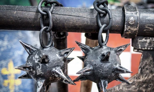 Top 8 vũ khí khủng khiếp được sử dụng thời Trung cổ