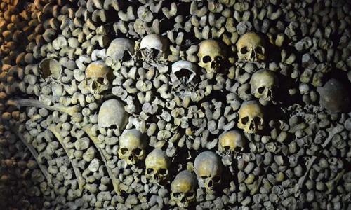 Sự thật giật mình bên trong hầm mộ đáng sợ nhất Paris 