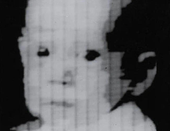 Sốc nặng với những bức ảnh chụp đầu tiên của nhân loại