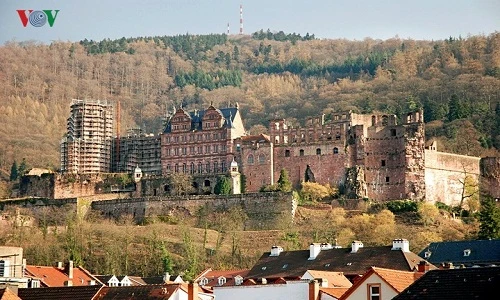 Mê đắm kiến trúc tuyệt vời của lâu đài cổ Heidelberg