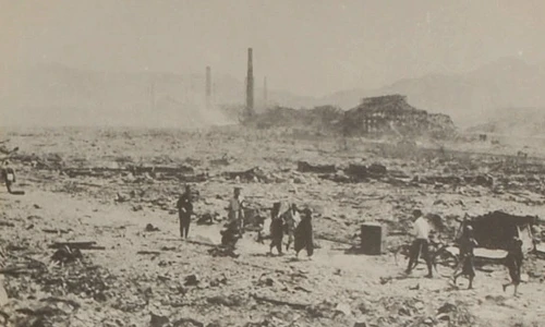 Ảnh độc: Nhật Bản u ám sau thảm họa hạt nhân 1945
