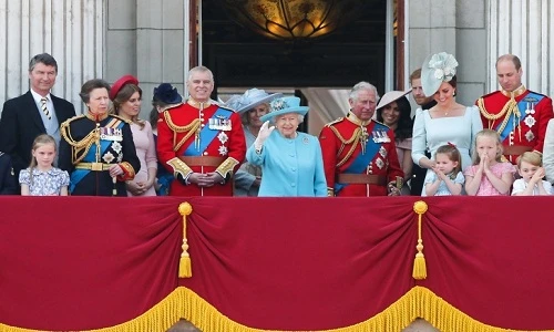 Giải mã những bí mật xuyên thời đại về Hoàng gia Anh 