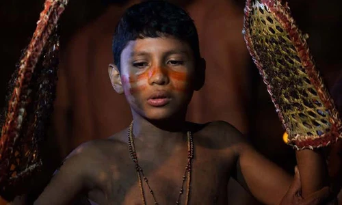 Tập tục rùng rợn khó tin của các bộ lạc thế giới