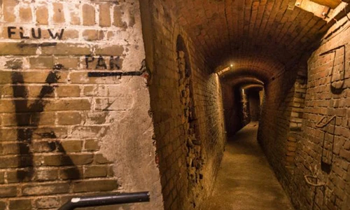 Kinh ngạc thành phố ngầm bí mật của trùm phát xít Hitler