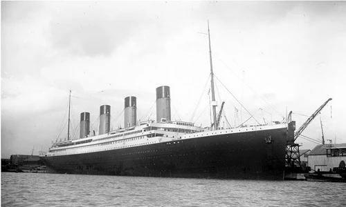 Ảnh chưa tiết lộ về quá trình đóng tàu Titanic huyền thoại