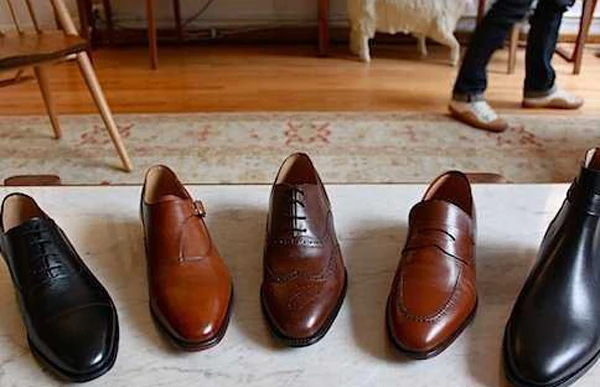 10 thương hiệu giày xịn cho quý ông giá dưới 350 USD