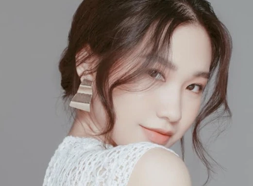 Thí sinh Hoa hậu Việt Nam 2020 “gây sốt” vì đã xinh còn giỏi