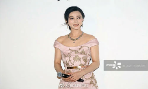 Phạm Băng Băng bị “bóc phốt” ngay sau khi khoe ảnh đẹp