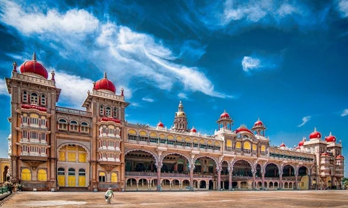 Tráng lệ cung điện xa hoa bậc nhất Ấn Độ