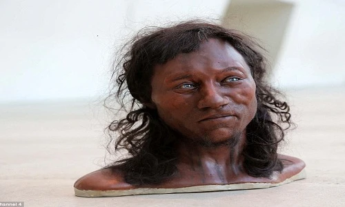 Mục sở thị gương mặt người đàn ông chết cách đây 10.000 năm