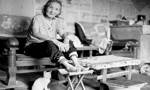 Những phụ nữ bó chân cuối cùng ở Trung Quốc giờ ra sao? 