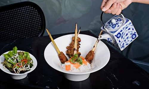 Ẩm thực đường phố Hà Nội được ca ngợi trên báo Mỹ