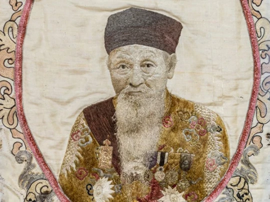 Tranh thêu tỉ mỉ trong mộ quan nhiếp chính cuối cùng của Việt Nam