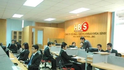 Cổ phiếu HBS của Chứng khoán Hòa Bình vào diện cảnh báo từ 12/9