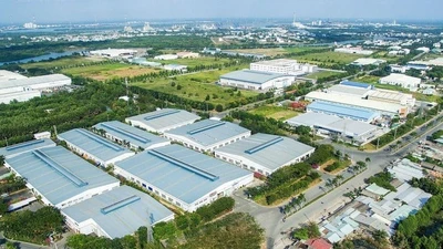 Bị xếp hạng tín nhiệm rủi ro, chủ KCN Thủ Thừa vẫn hút 100 tỷ đồng trái phiếu
