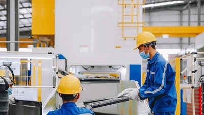 Người thân Chủ tịch HĐQT SMC bị xử phạt vì bán "chui" cổ phiếu
