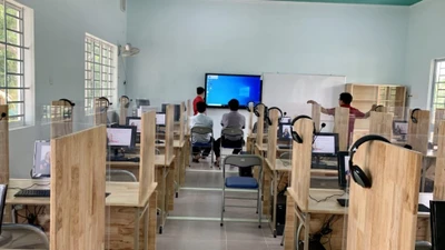 Tây Ninh: Gói thầu trang bị phòng ngoại ngữ hơn 3,7 tỷ thu hút 2 nhà thầu