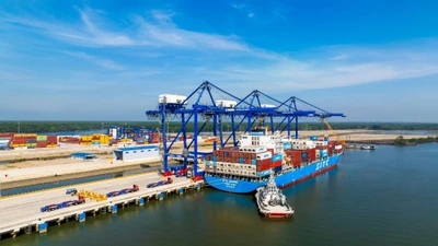 Tân Cảng Sài Gòn: Nhà thầu quen trúng gói sửa cảng, đối thủ "ngã ngựa" vì lỗi sơ đẳng