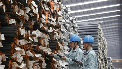 “Vượt bão” mùa thấp điểm, Hòa Phát tăng 71% sản lượng HRC trong quý 3/2025